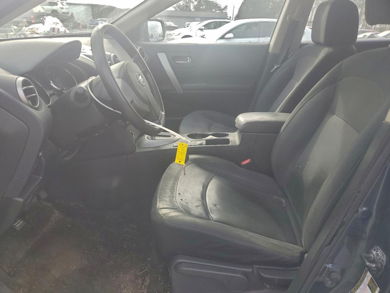 2014 NISSAN ROGUE