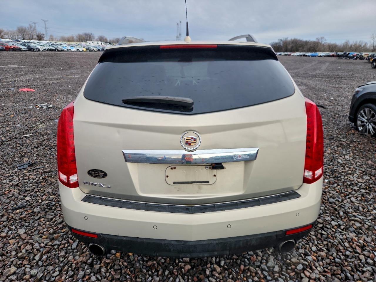 2010 CADILLAC SRX