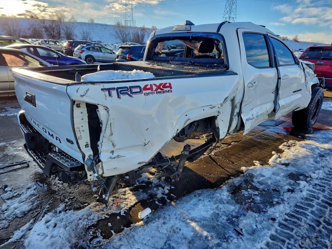 2017 TOYOTA TACOMA