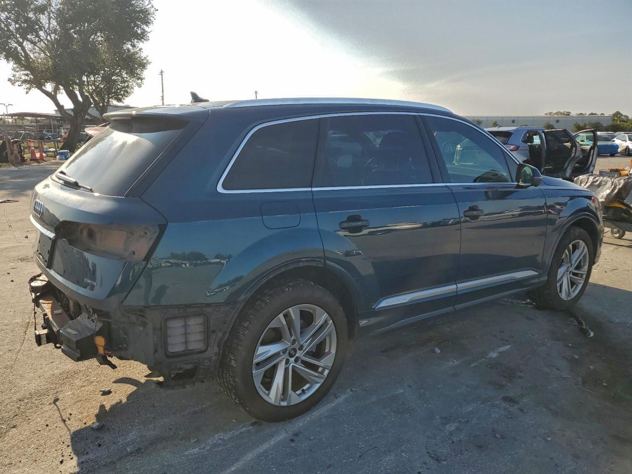2021 AUDI Q7