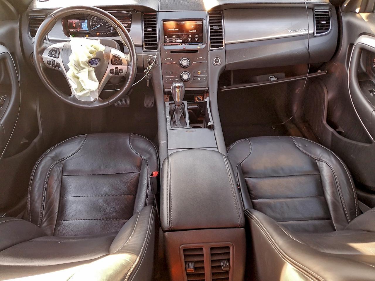 2013 FORD Taurus