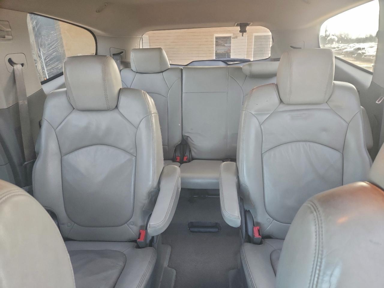 2010 CHEVROLET TRAVERSE