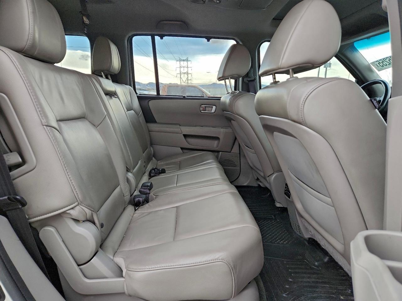 2015 HONDA PILOT