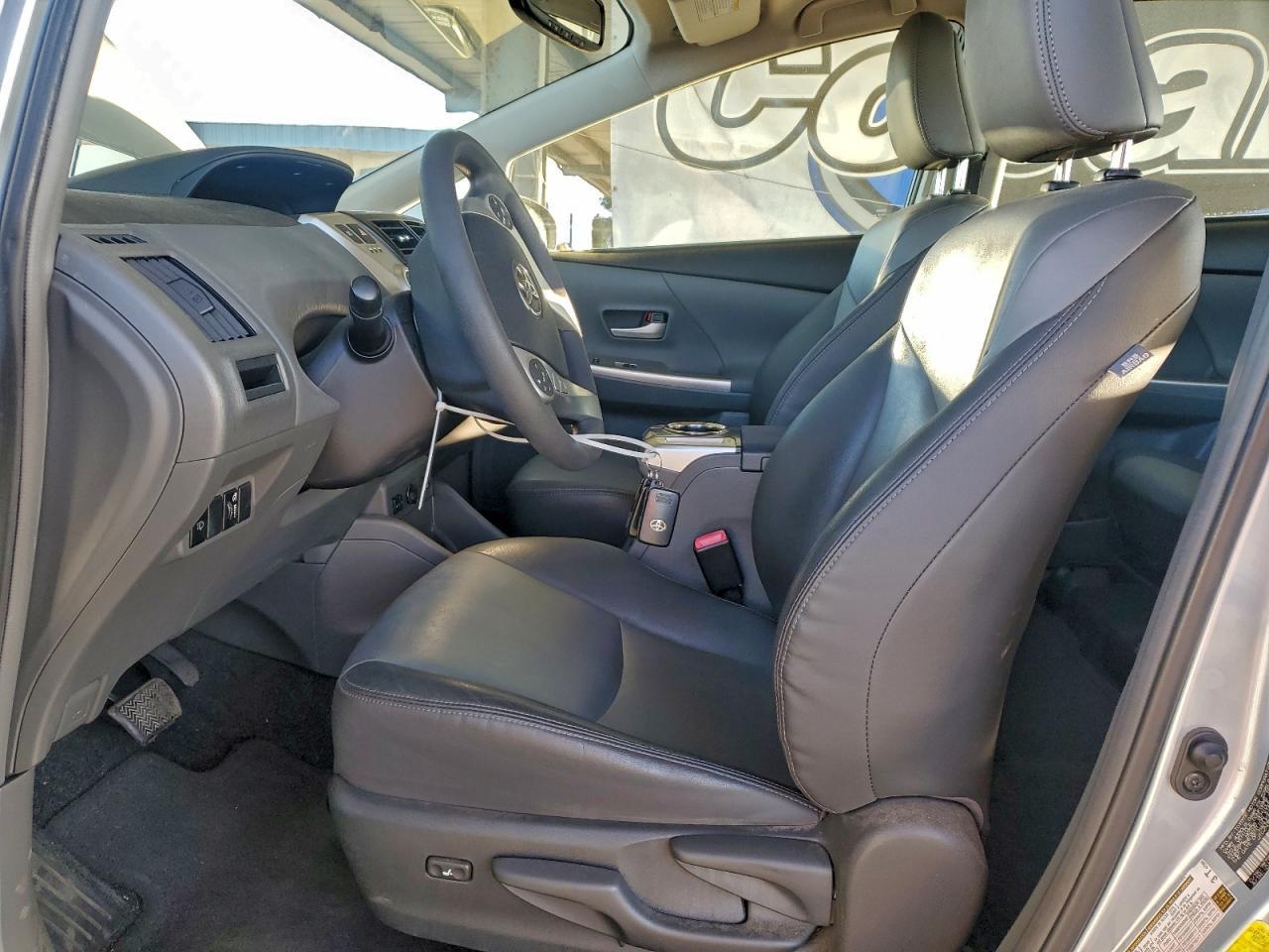 2012 TOYOTA PRIUS V