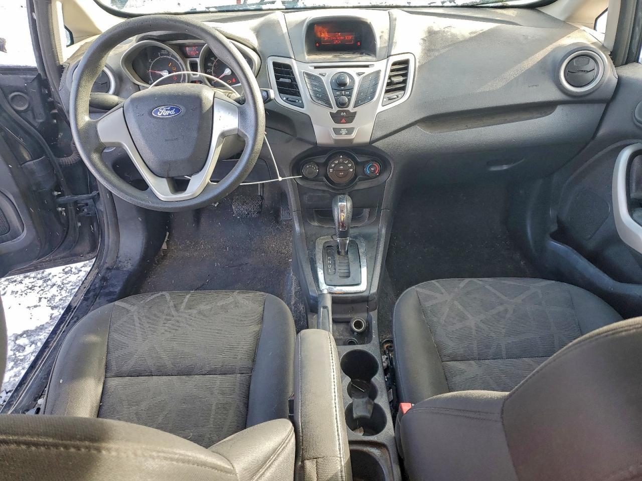 2012 FORD Fiesta