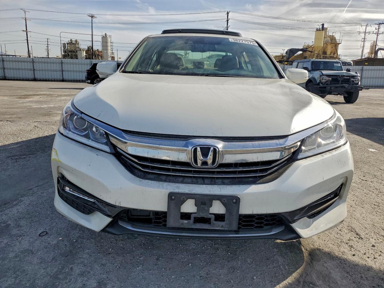 2017 HONDA ACCORD