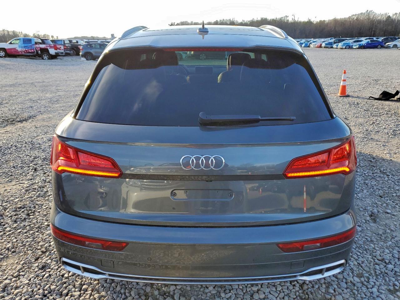 2018 AUDI SQ5