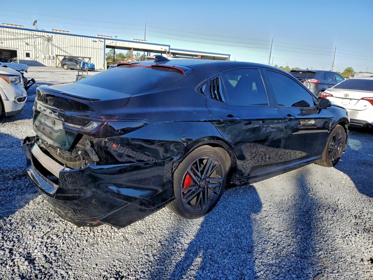 2025 TOYOTA CAMRY