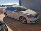 2012 VOLKSWAGEN Passat