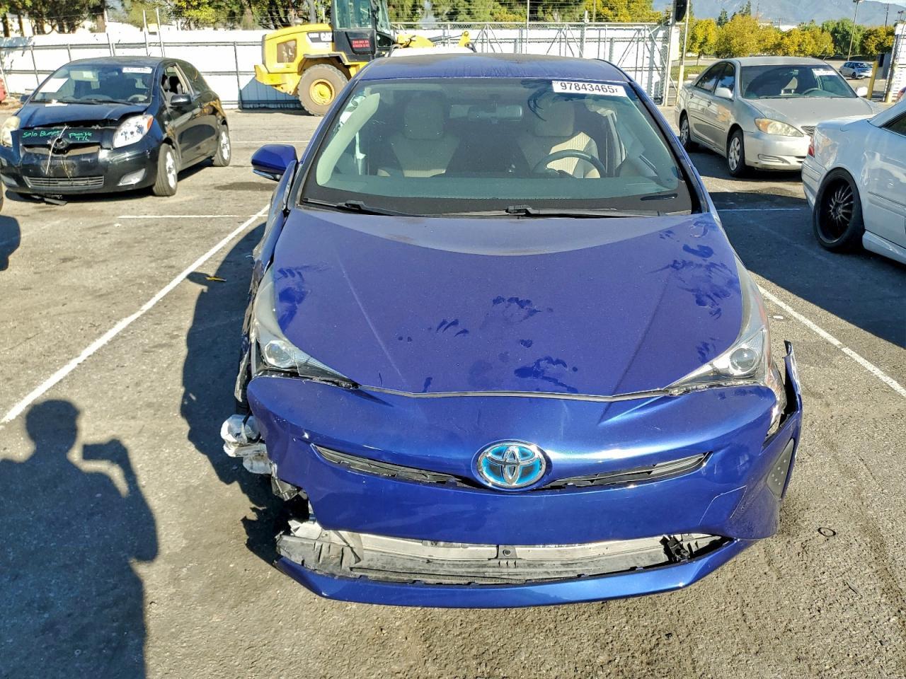 2016 TOYOTA PRIUS