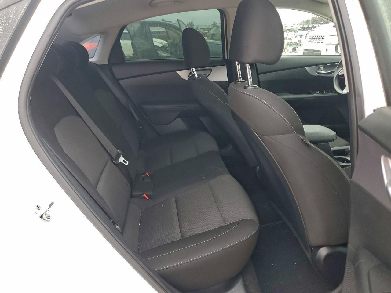 2023 KIA FORTE