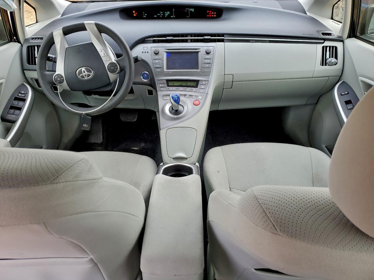 2015 TOYOTA PRIUS