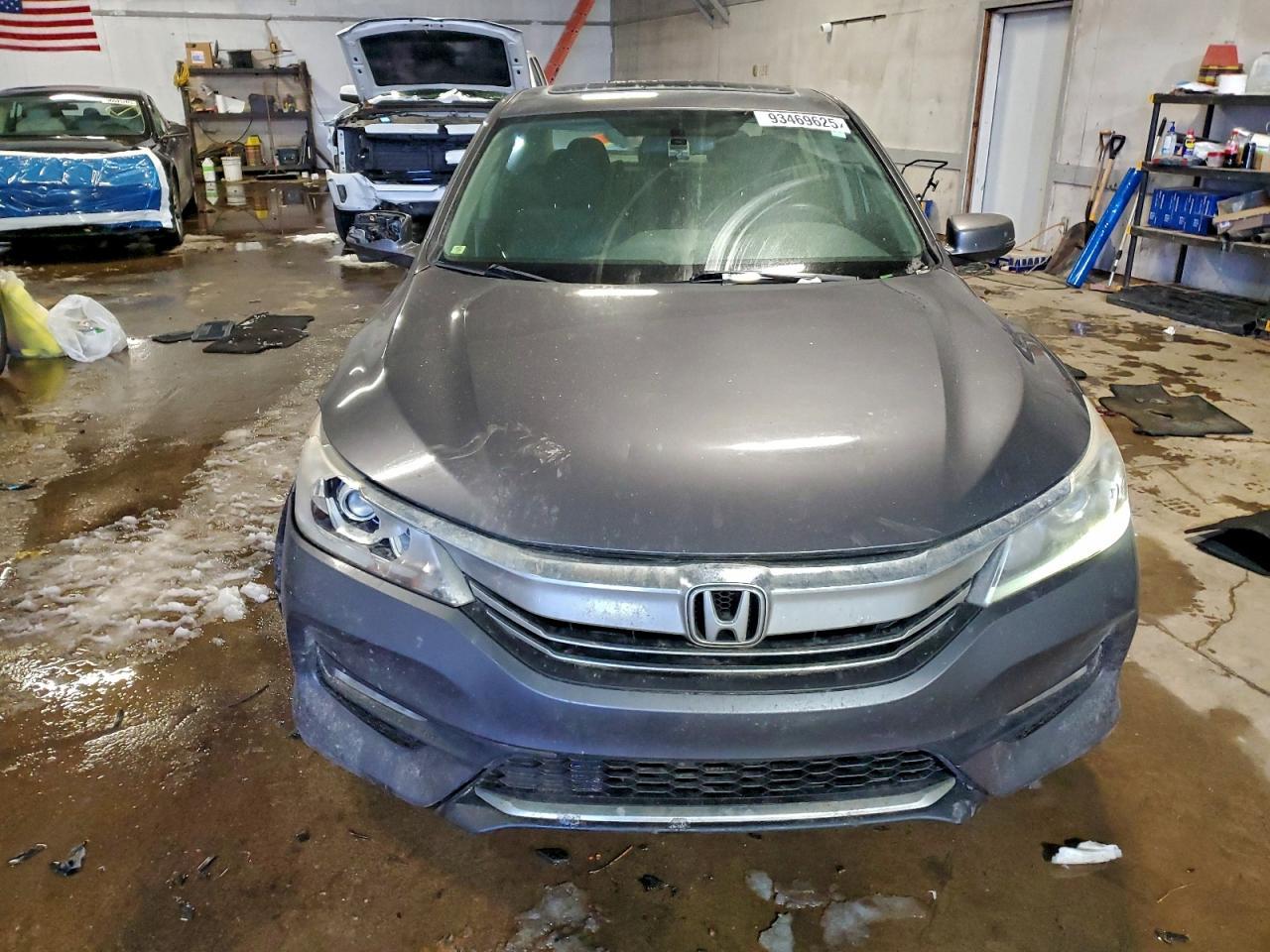 2017 HONDA ACCORD