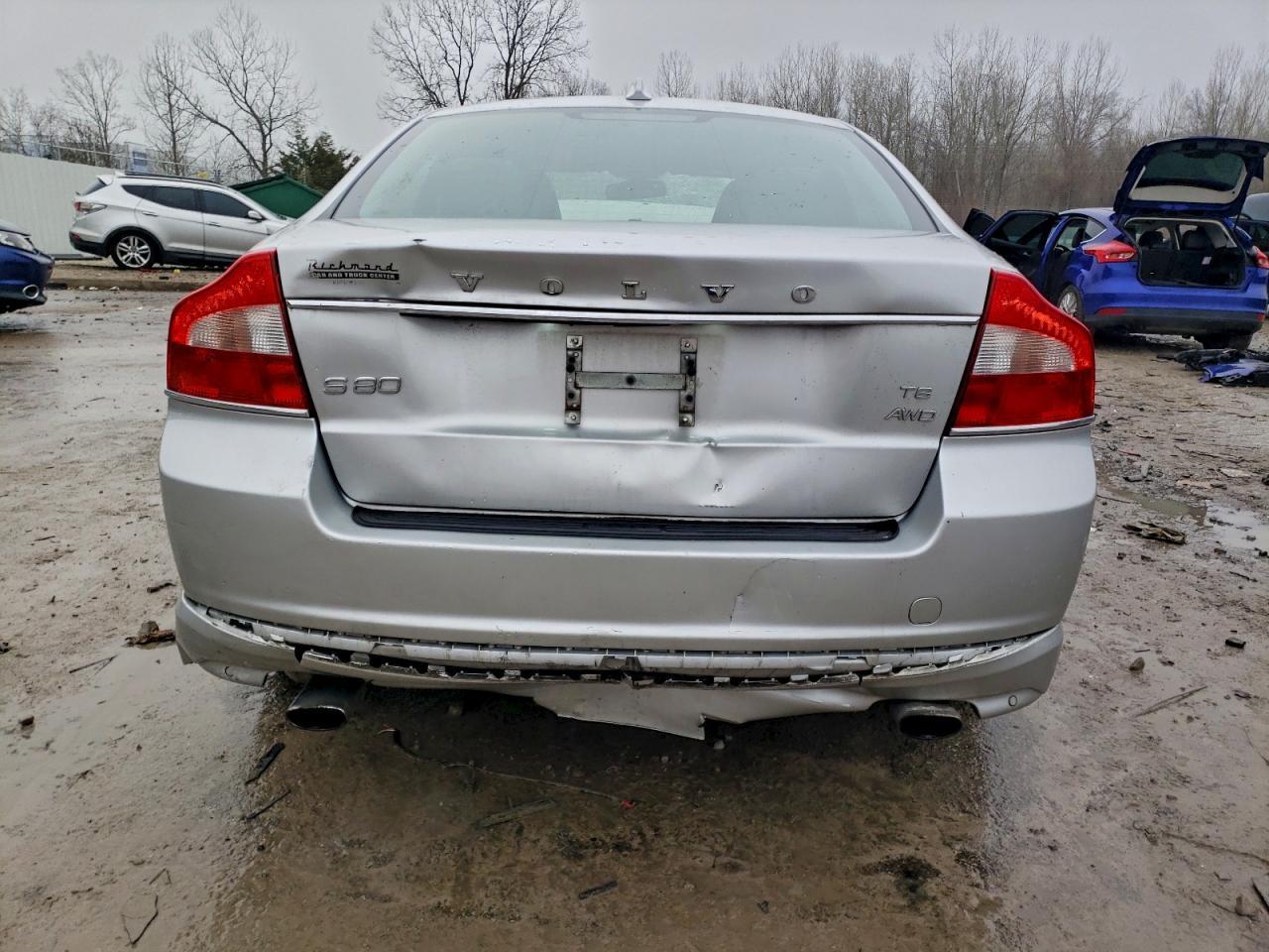 2010 VOLVO S80
