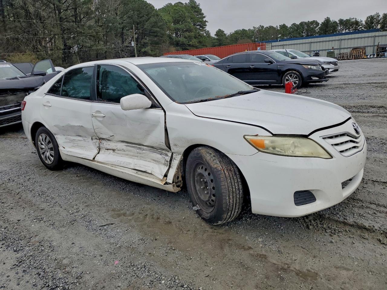 2011 TOYOTA CAMRY