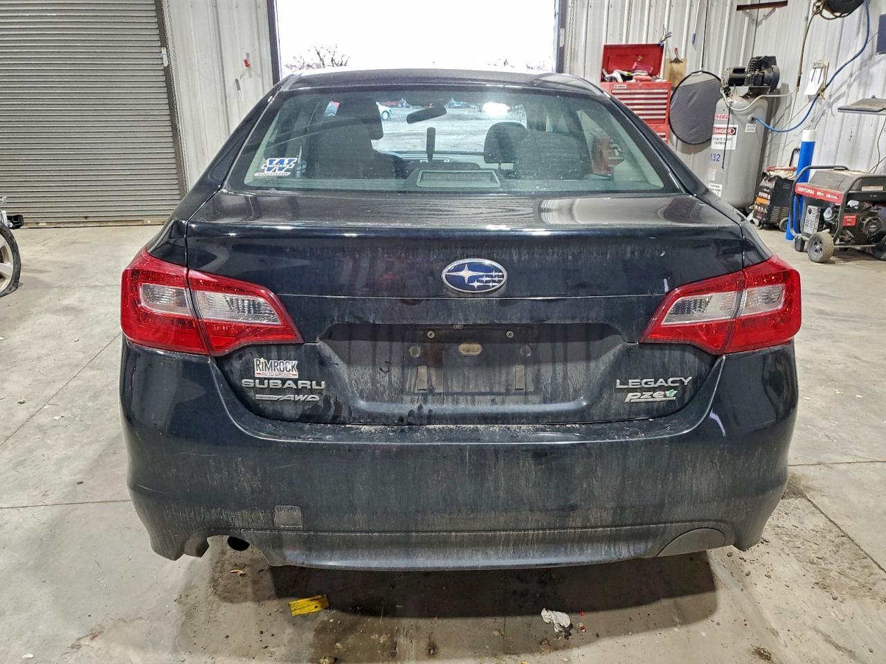 2017 SUBARU Legacy