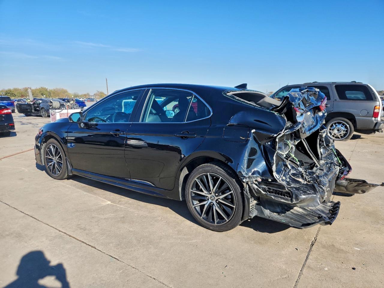 2023 TOYOTA CAMRY