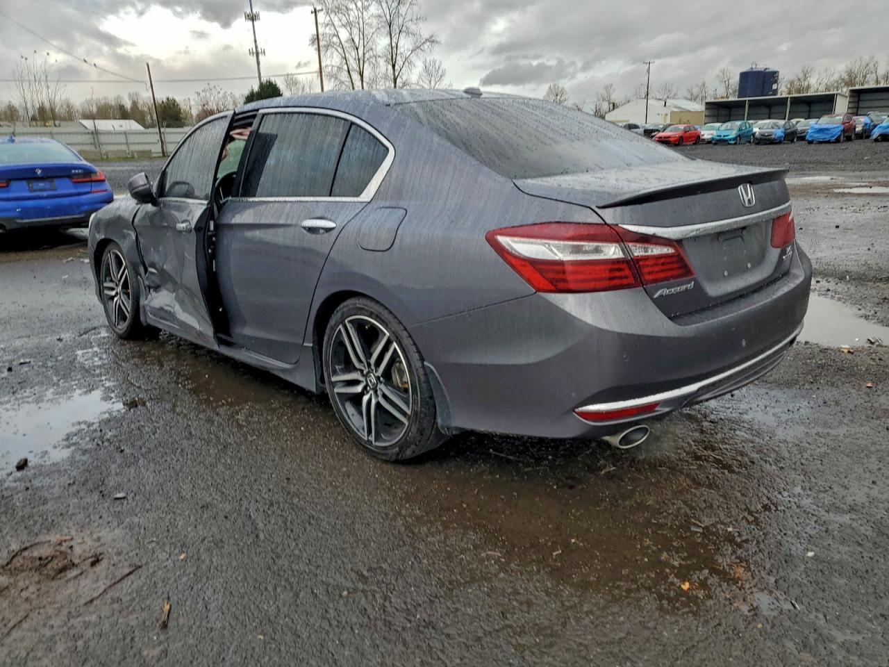 2017 HONDA ACCORD