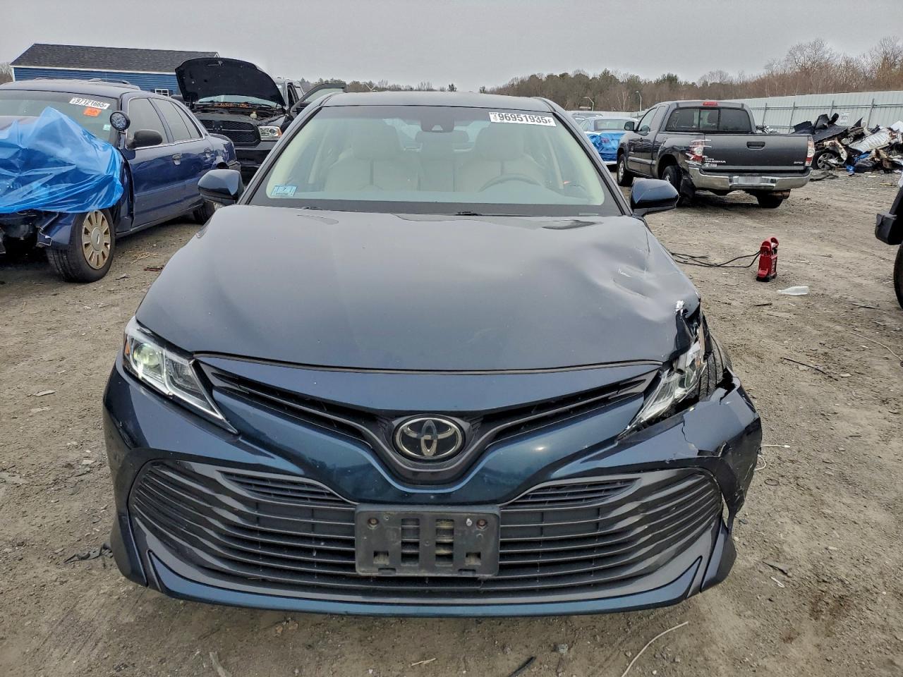 2018 TOYOTA CAMRY