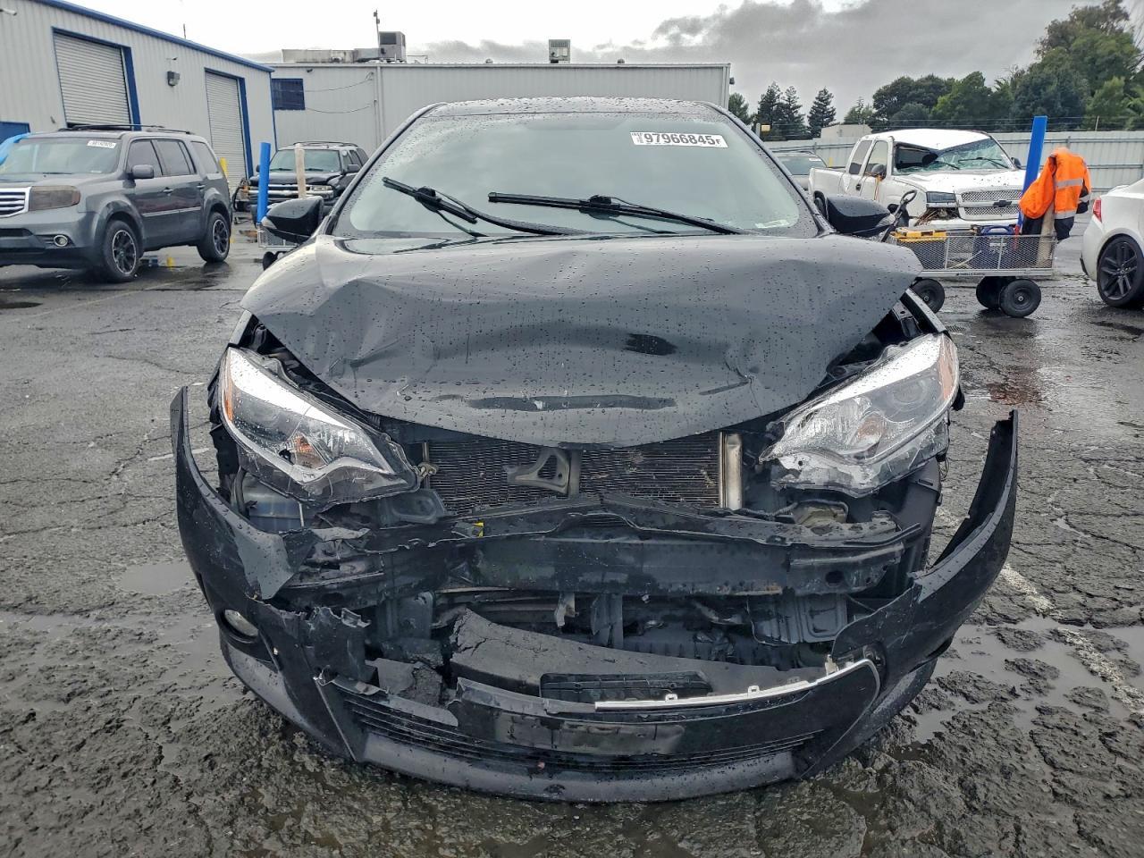 2015 TOYOTA COROLLA