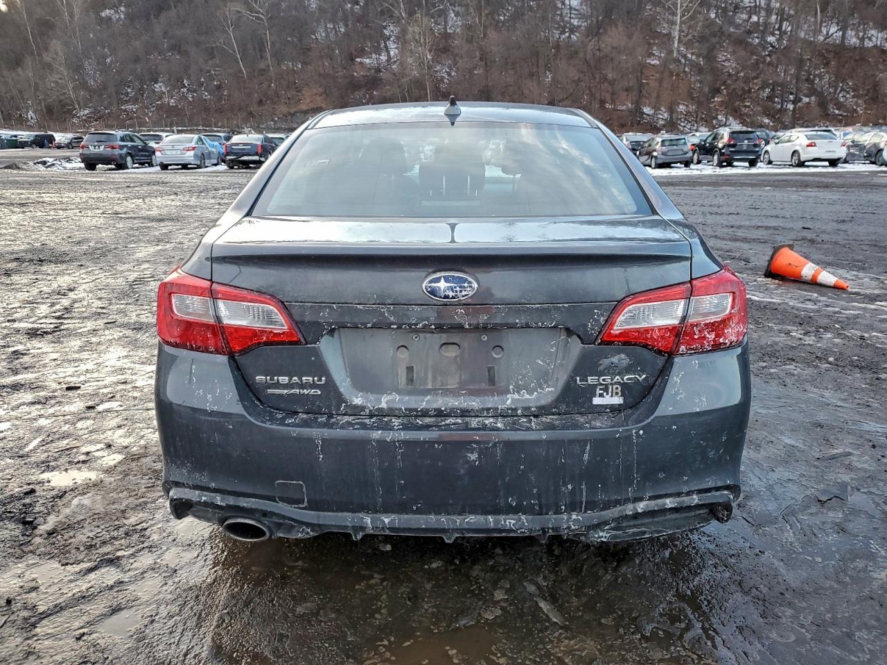2018 SUBARU Legacy
