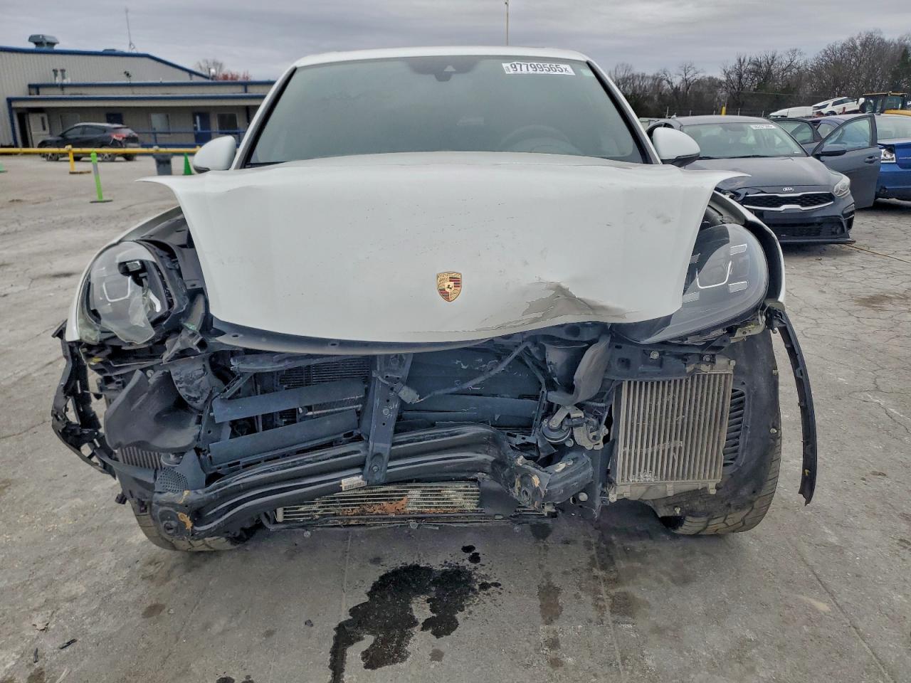 2016 PORSCHE CAYENNE