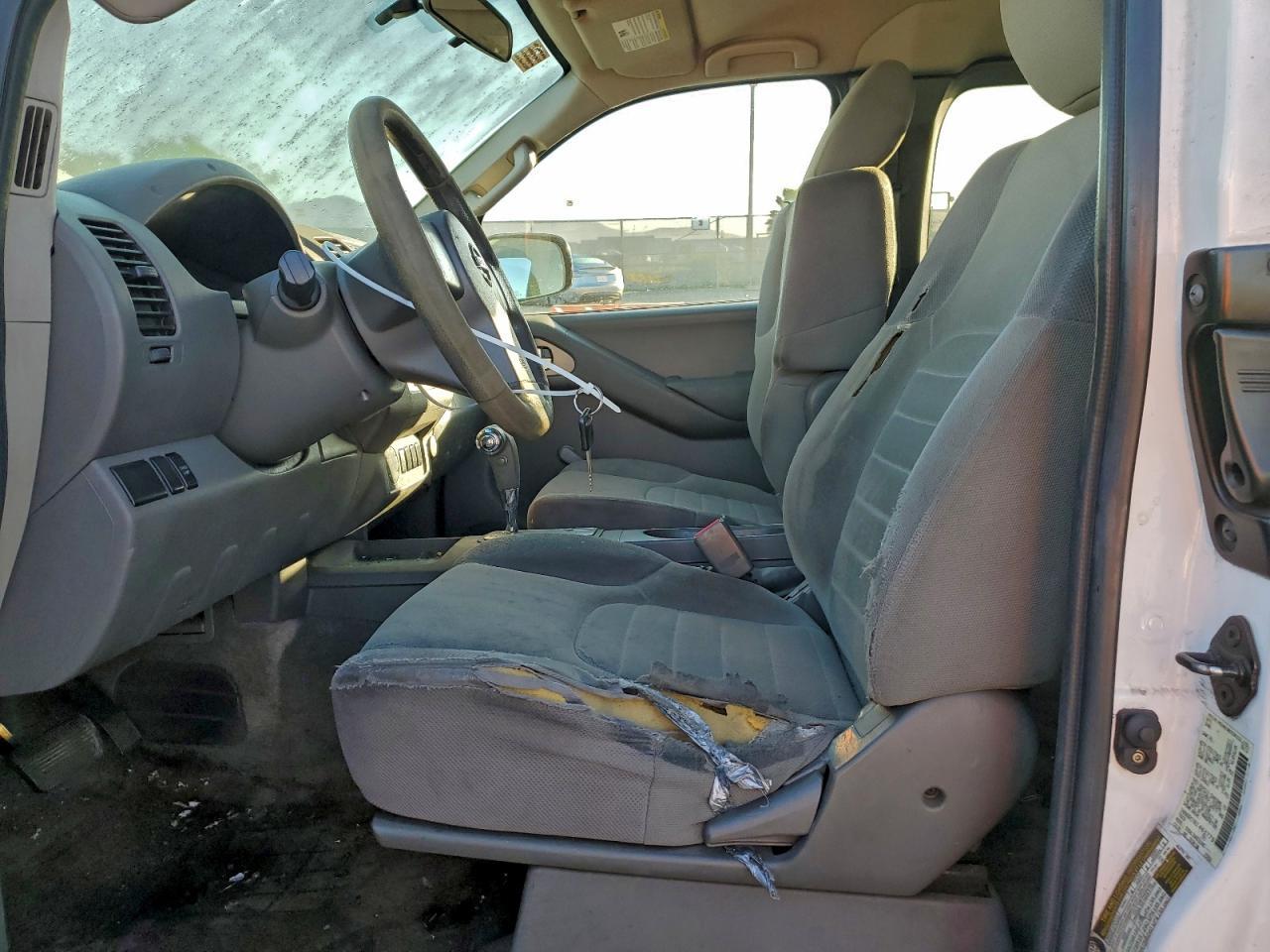 2012 NISSAN Frontier