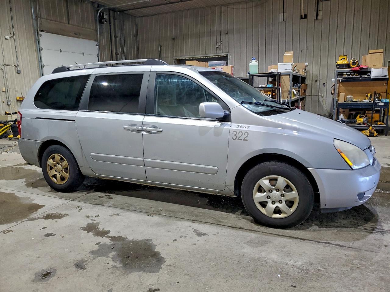 2009 KIA SEDONA