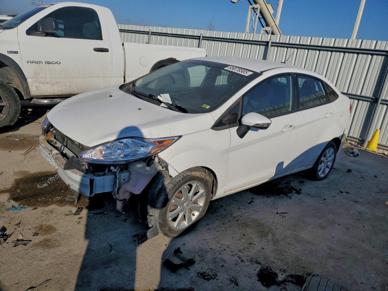 2013 FORD Fiesta