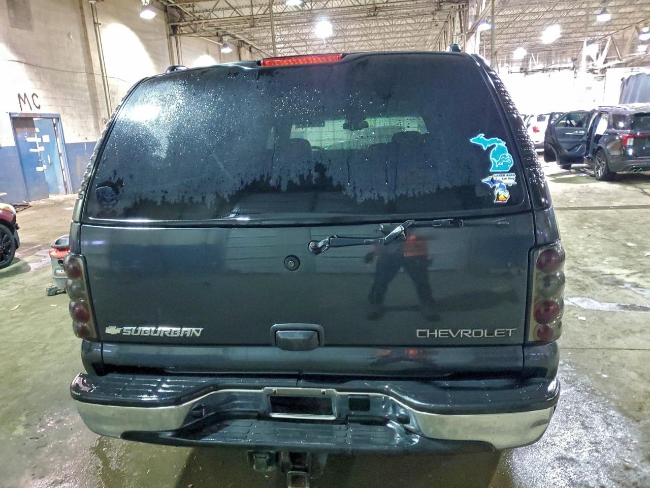 2004 CHEVROLET Suburban