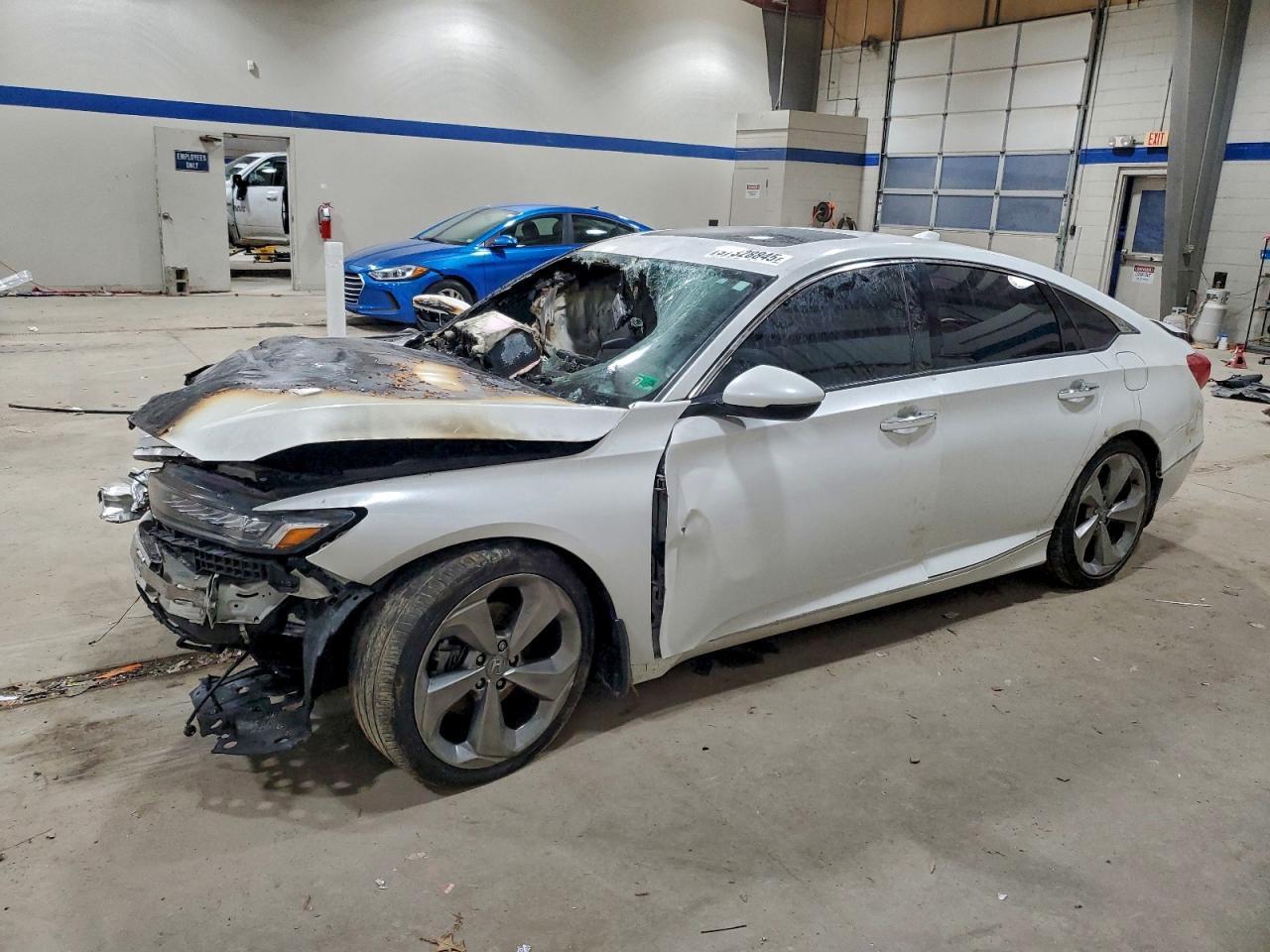 2018 HONDA ACCORD