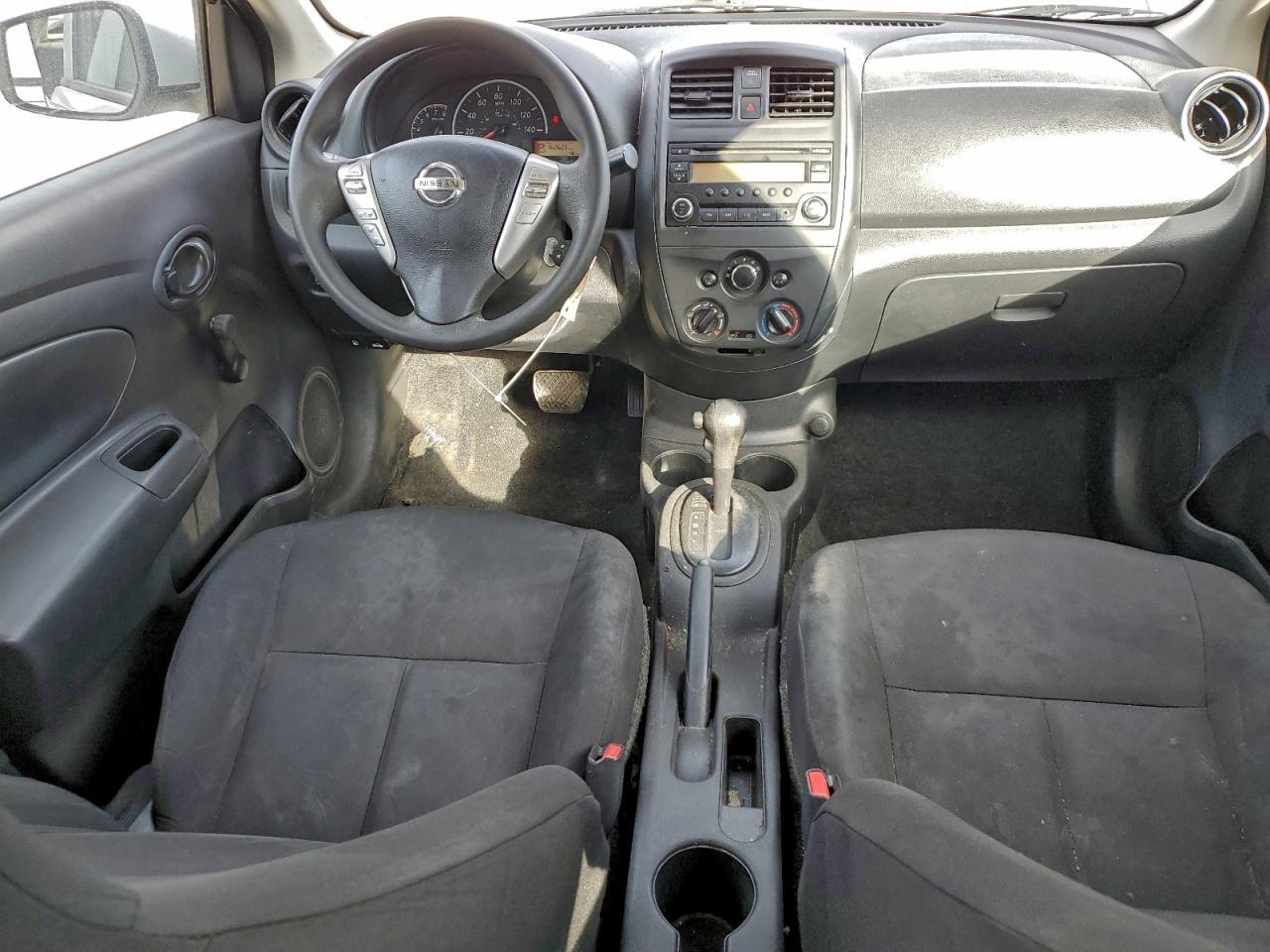 2017 NISSAN VERSA