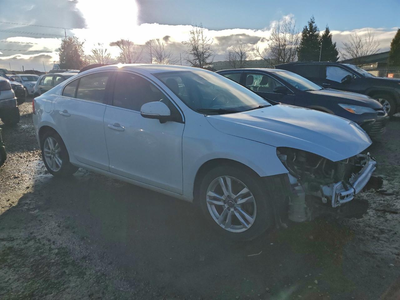 2013 VOLVO S60