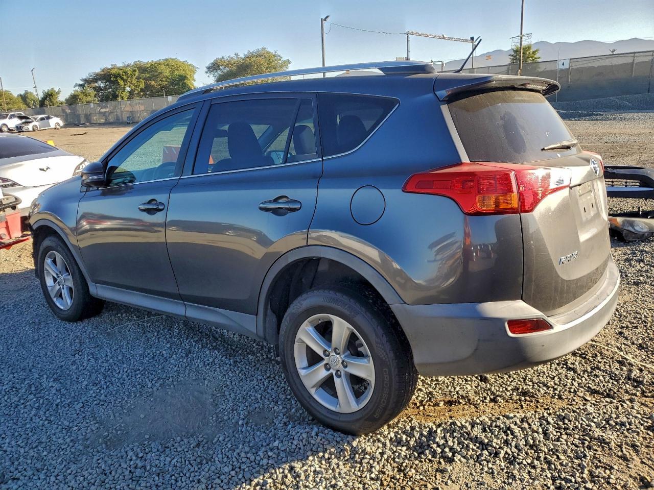 2014 TOYOTA RAV4