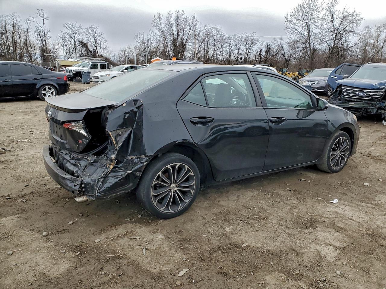 2016 TOYOTA COROLLA