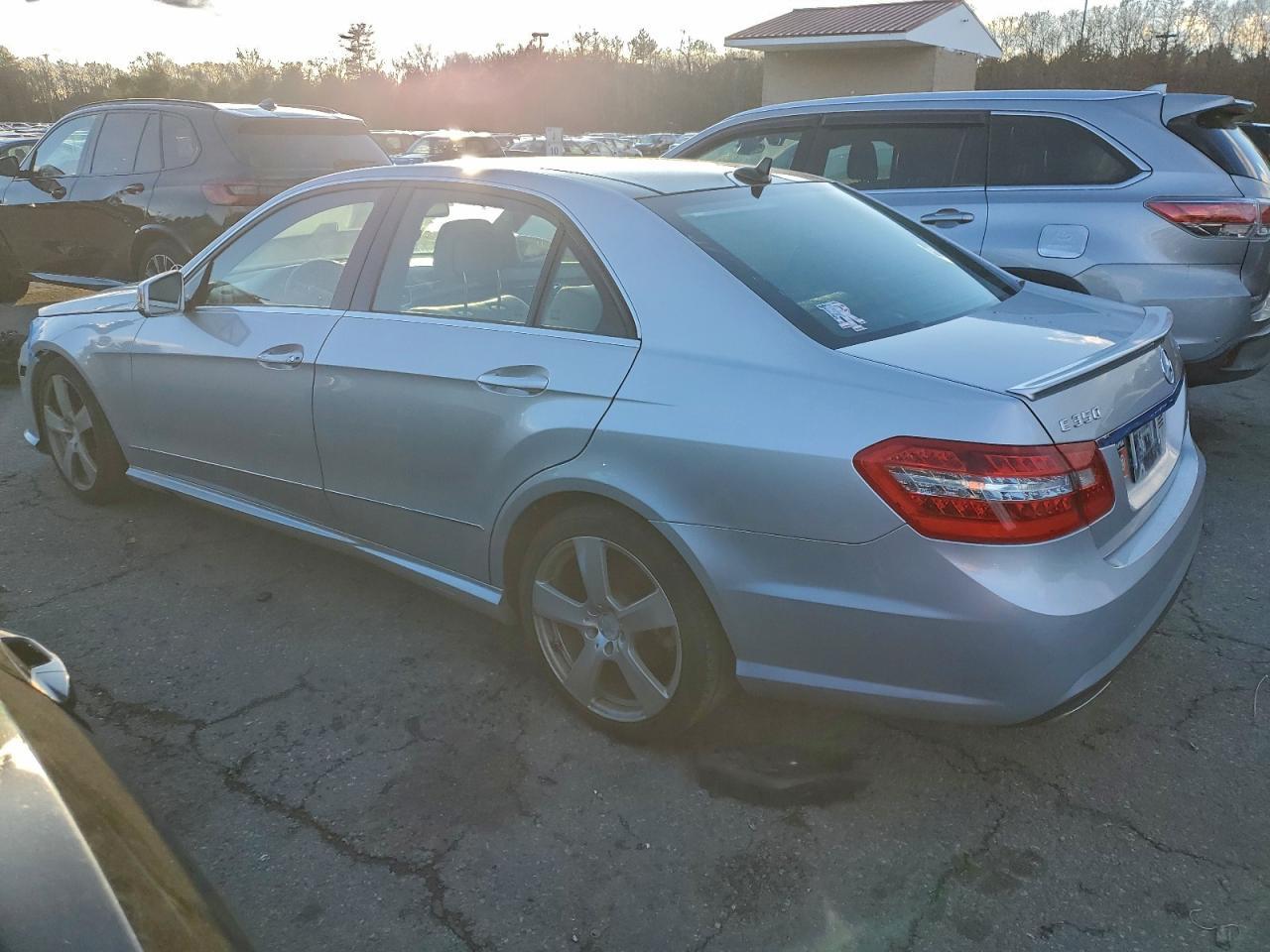2011 MERCEDES-BENZ E-Class
