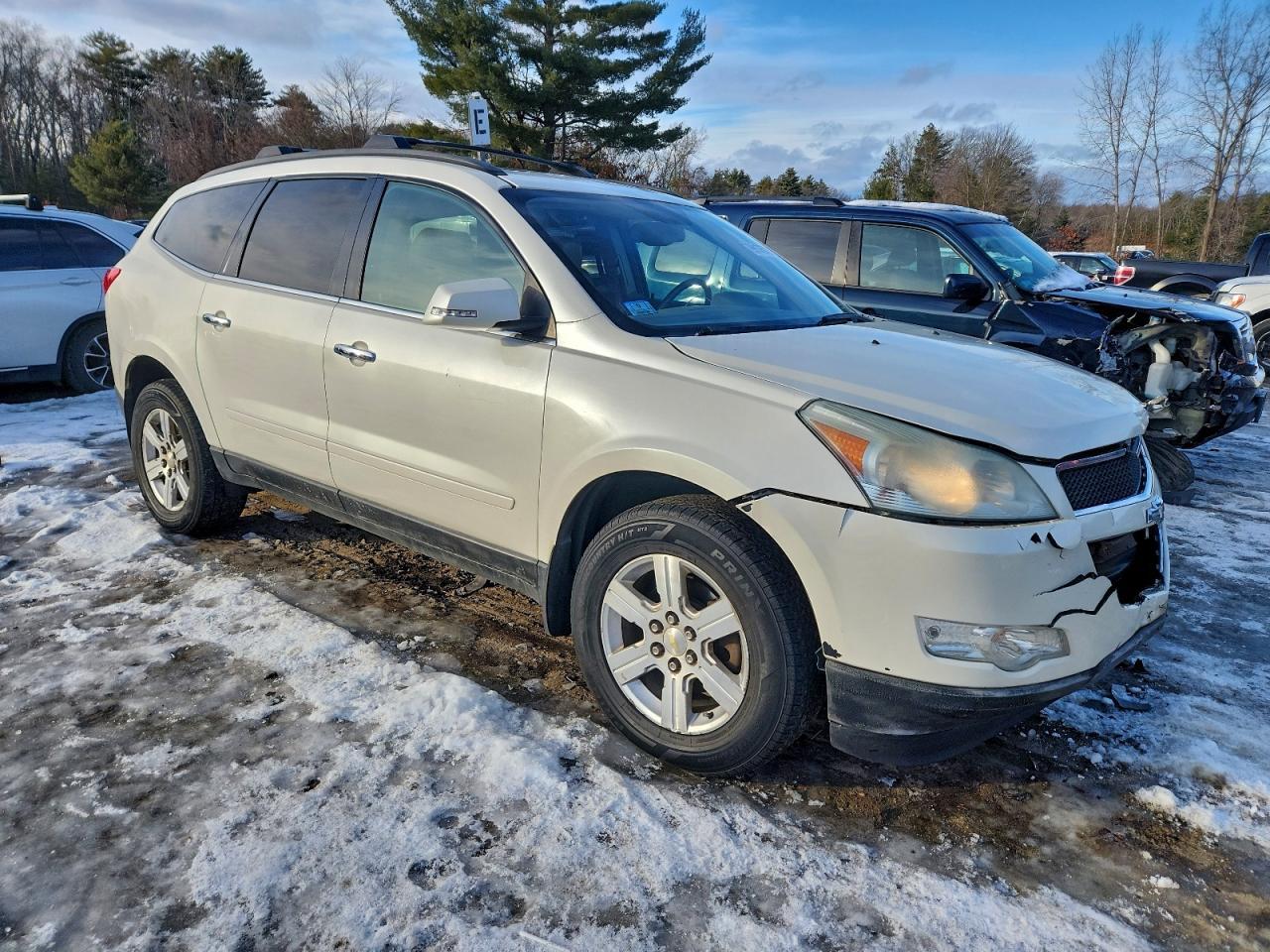 2011 CHEVROLET TRAVERSE