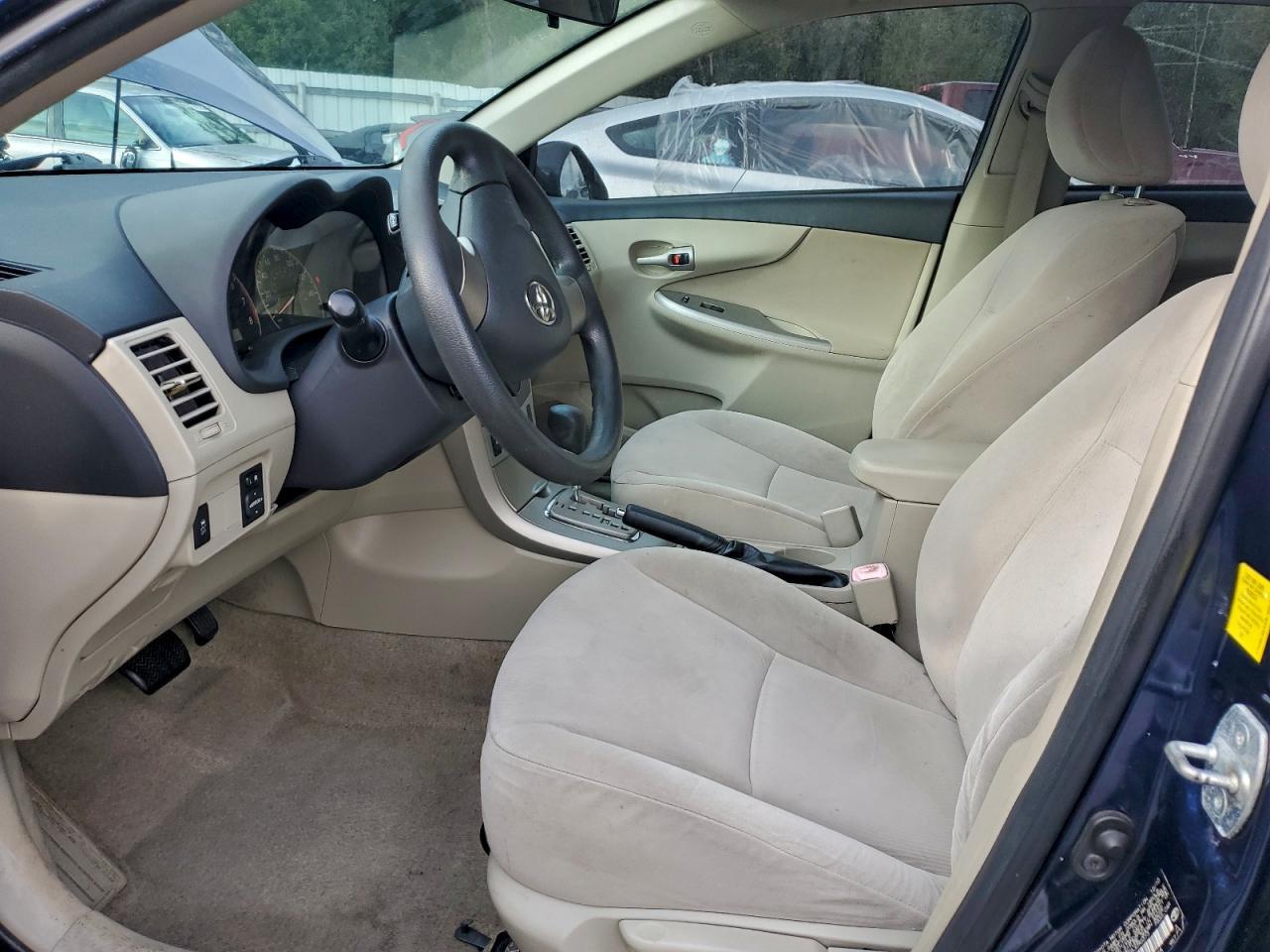 2011 TOYOTA COROLLA