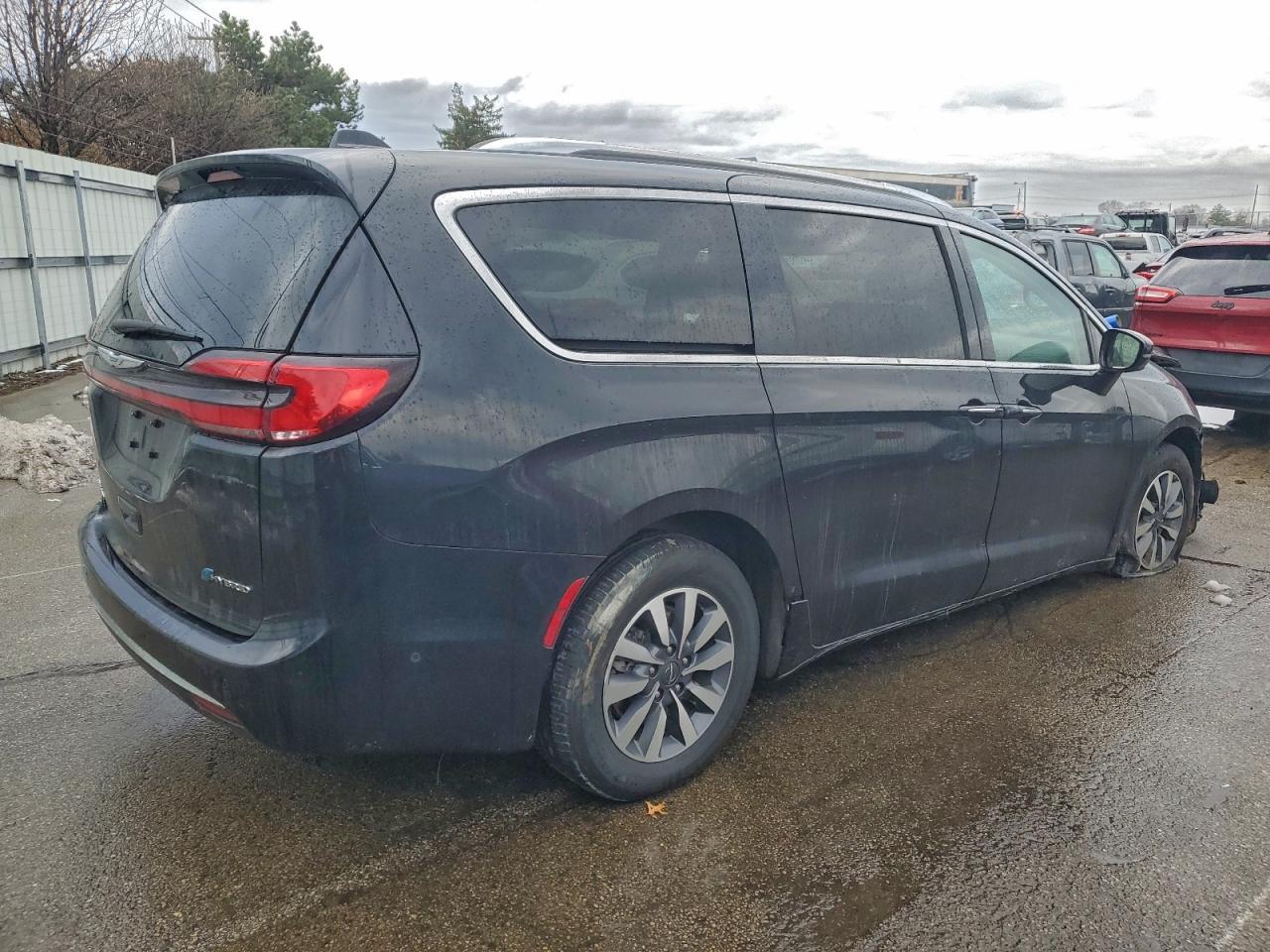 2021 CHRYSLER Pacifica