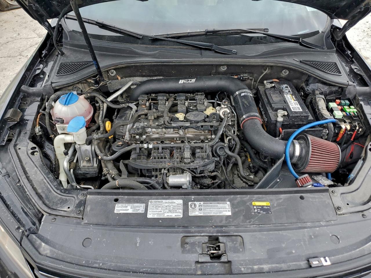 2017 VOLKSWAGEN Passat