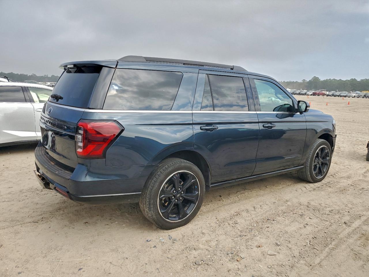2023 FORD Expedition