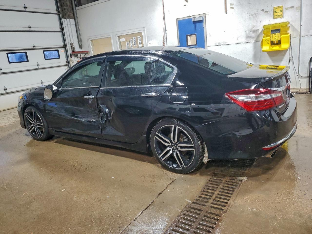 2016 HONDA ACCORD