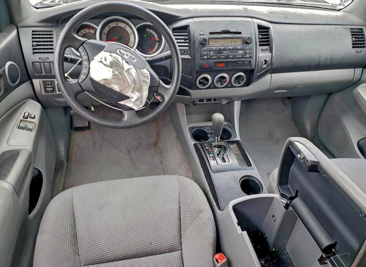 2011 TOYOTA TACOMA