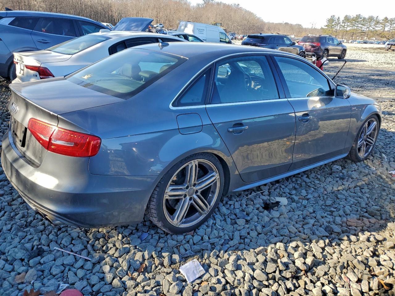 2013 AUDI S4