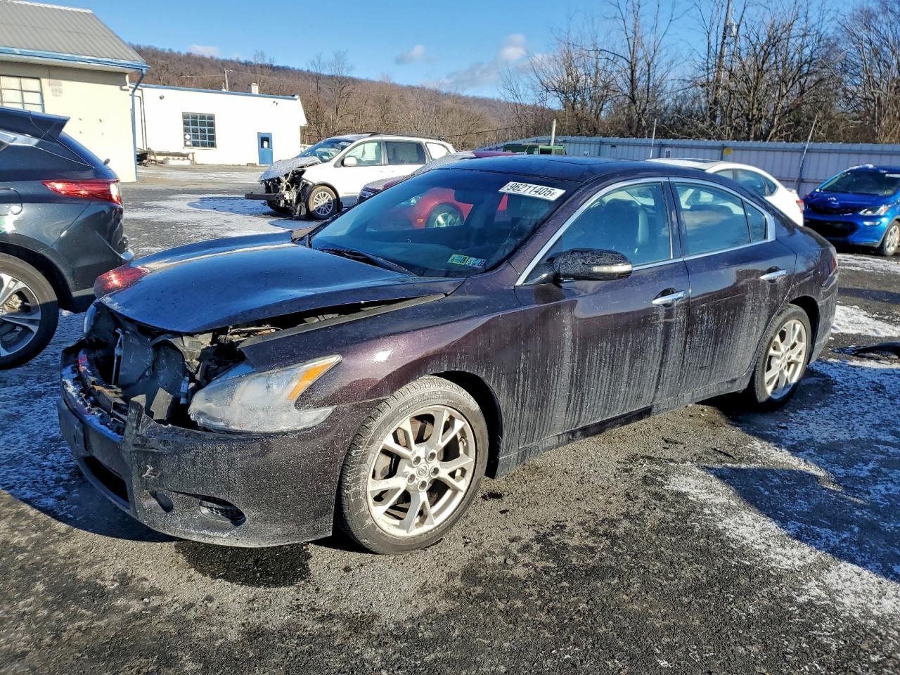 2014 NISSAN Maxima