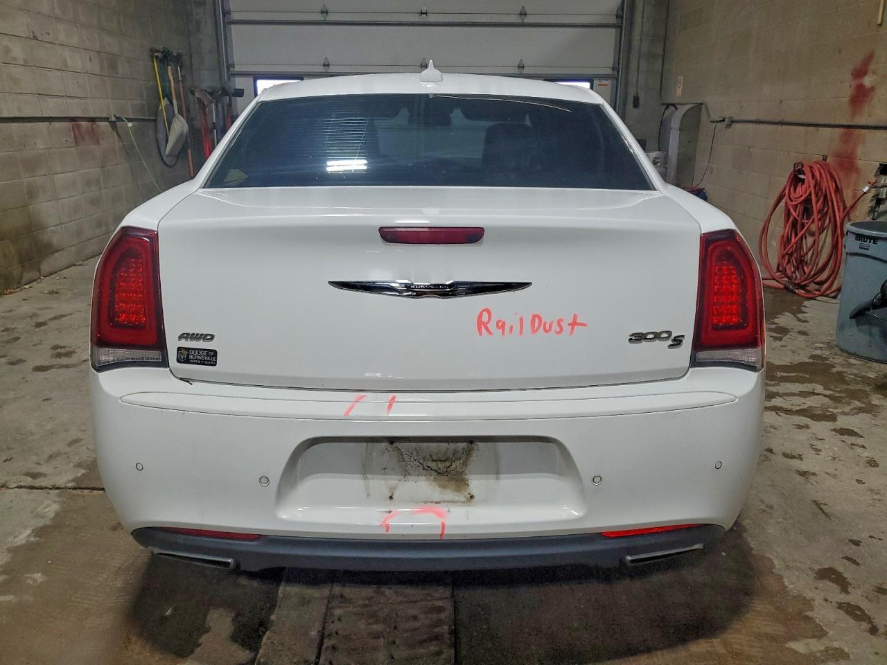 2015 CHRYSLER 300