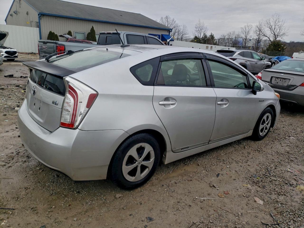 2014 TOYOTA PRIUS