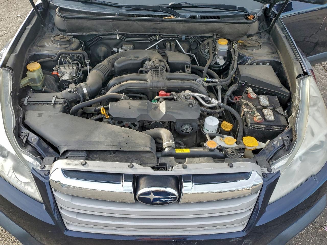 2013 SUBARU Outback