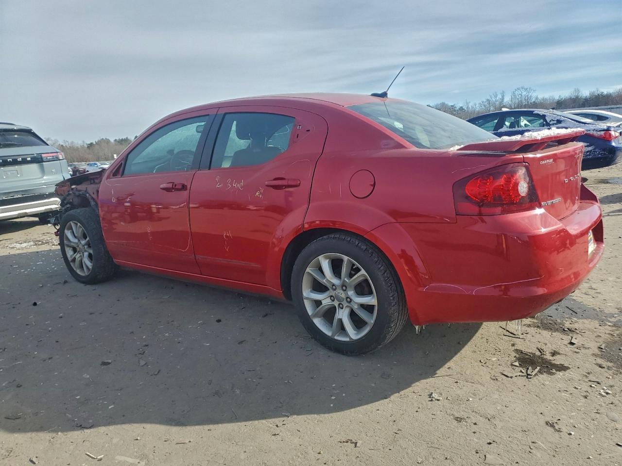 2013 DODGE Avenger