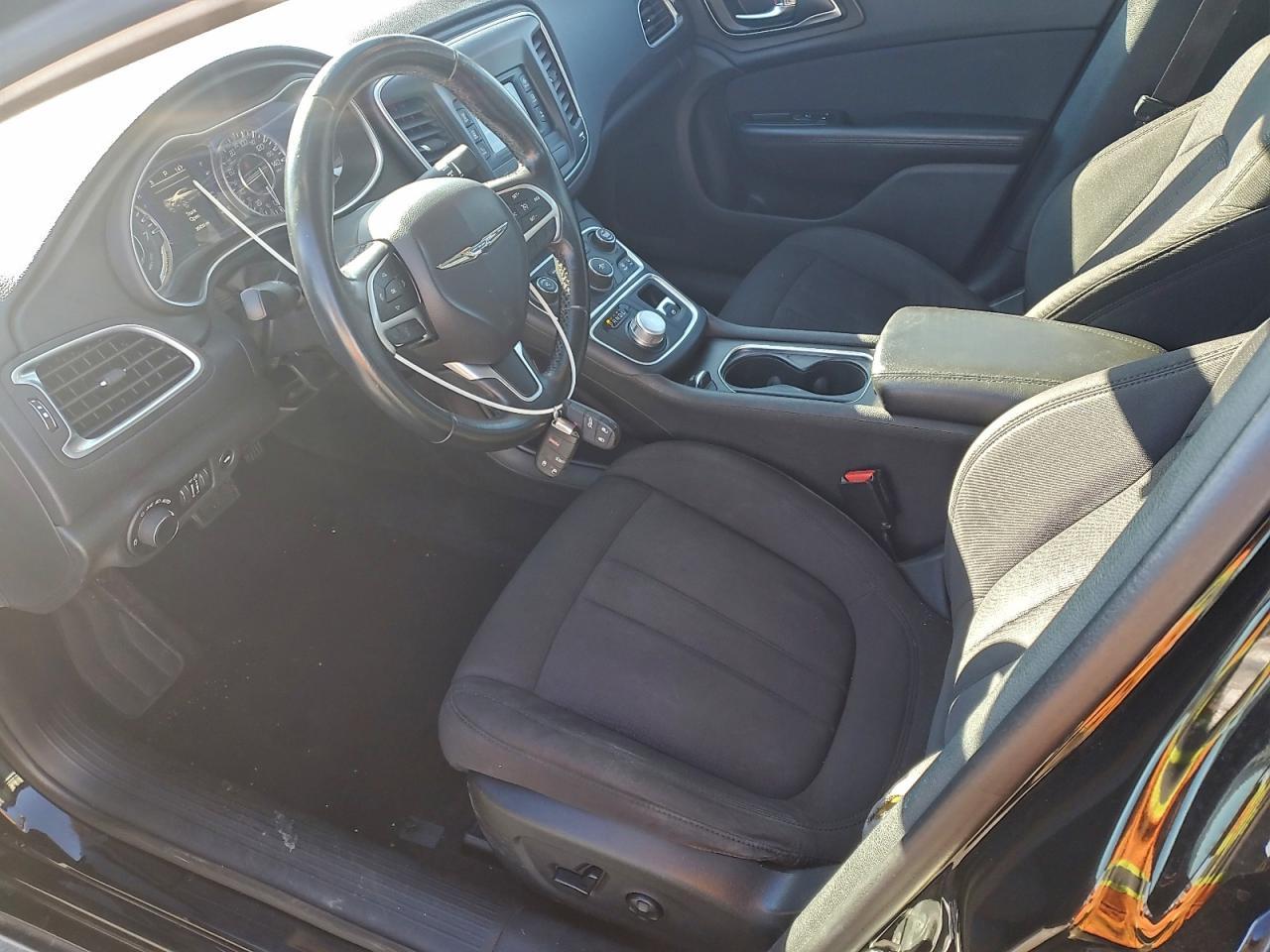 2015 CHRYSLER 200